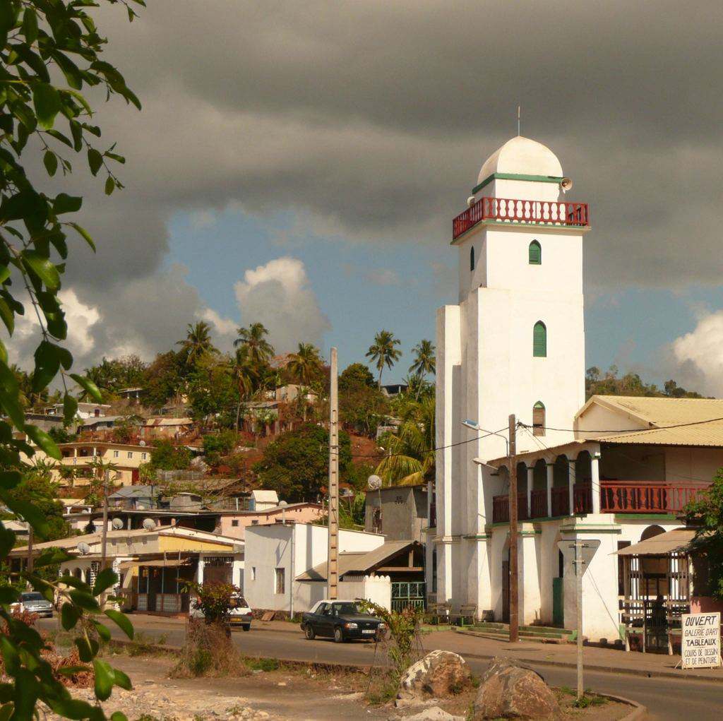 Minaret d'une mosquée à Mayotte