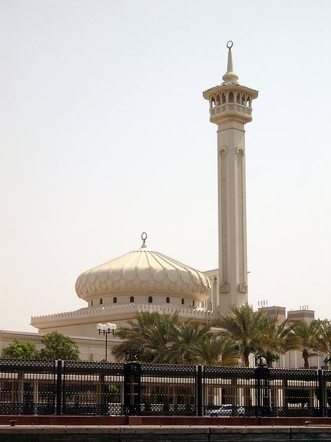 Belle mosquée à Dubaï