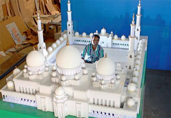 Replique de la grande mosquée d'abu Dhabi