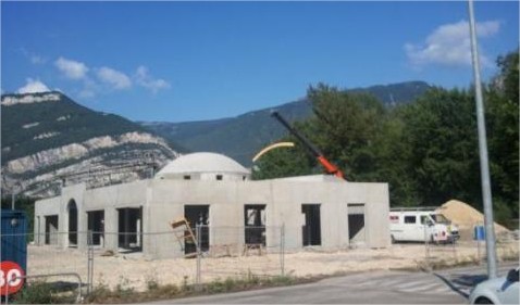 Mosquée de Saint Matin Le vinoux en cours de construction