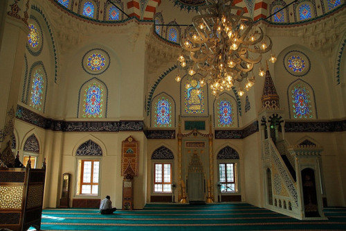 L'intérieur de la mosquée turque de Tokyo