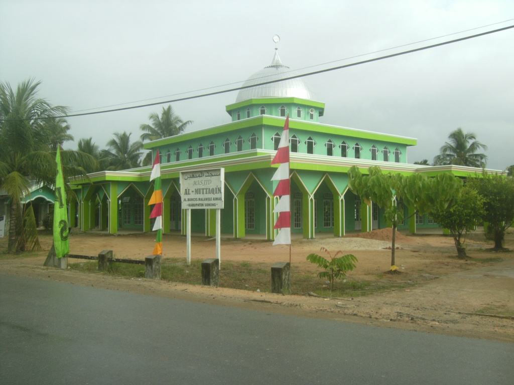 Une mosquée à Sorong en Indonésie