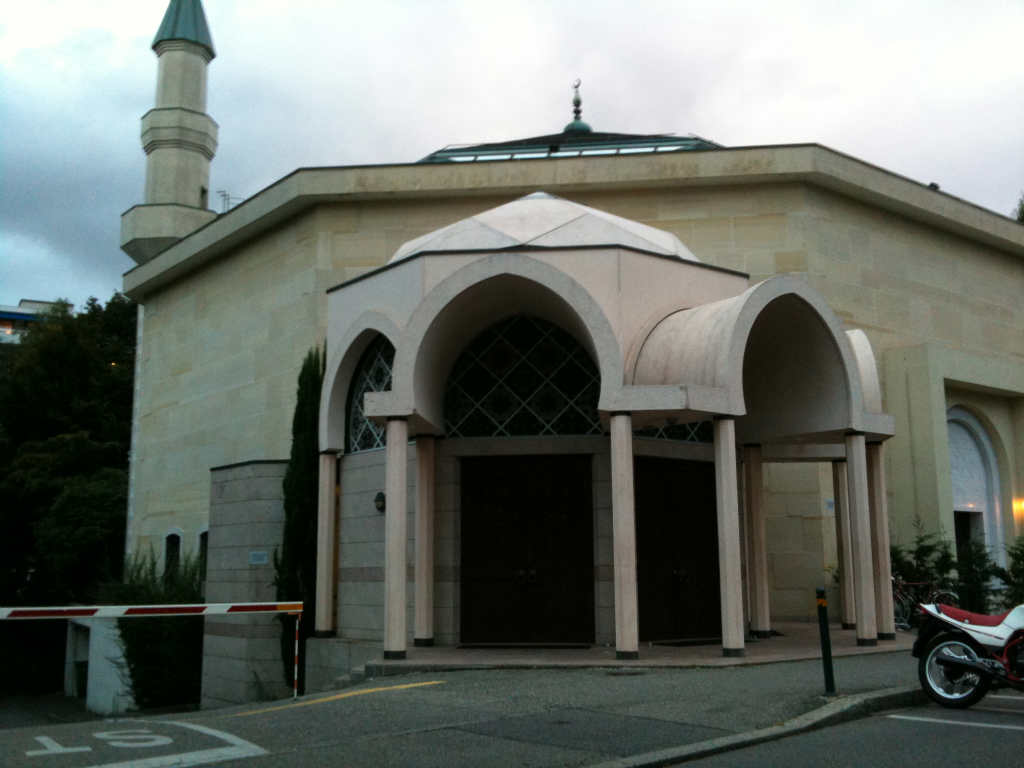 Google visite la mosquée le vendredi