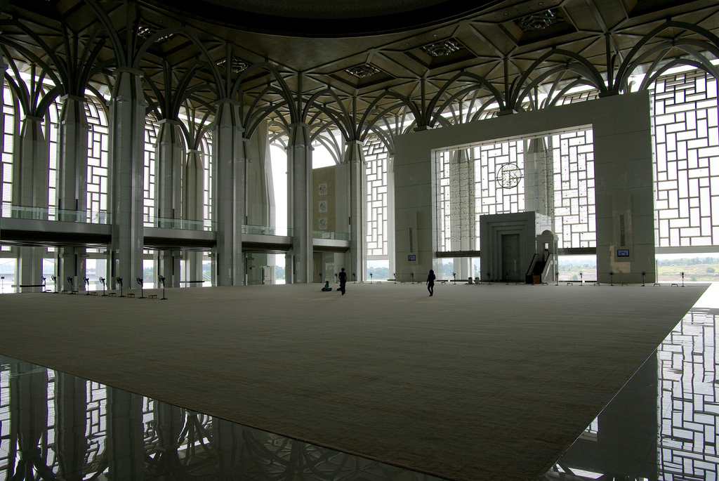 salle de priere La mosquée de fer