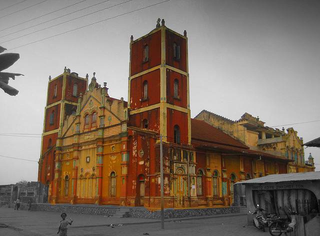 La mosquée colorée de Porto novo