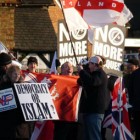 Manifestation contre la mosquée de Bletchley