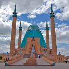 Grande mosquée turquoise Mashkur Jusup Kazakhstan