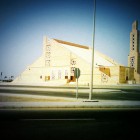 Mosquée triangulaire à Thuwal en Arabie Saoudite
