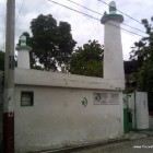 Devant la mosquée Al Fatiha