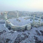 La grande mosquée de la Mecque noire de monde