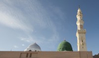 Adhan à l’intérieur de la mosquée Al Nabawi à Médine